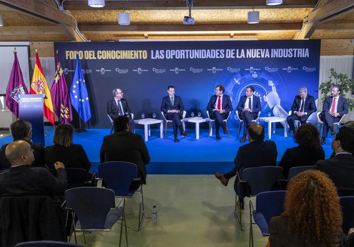 COGITTRM/ACARMITT asiste al Foro del Conocimiento sobre la Nueva Industria en Cartagena